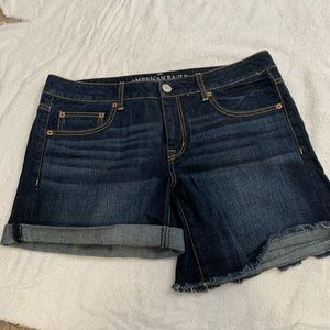 Mid rise denim shorts